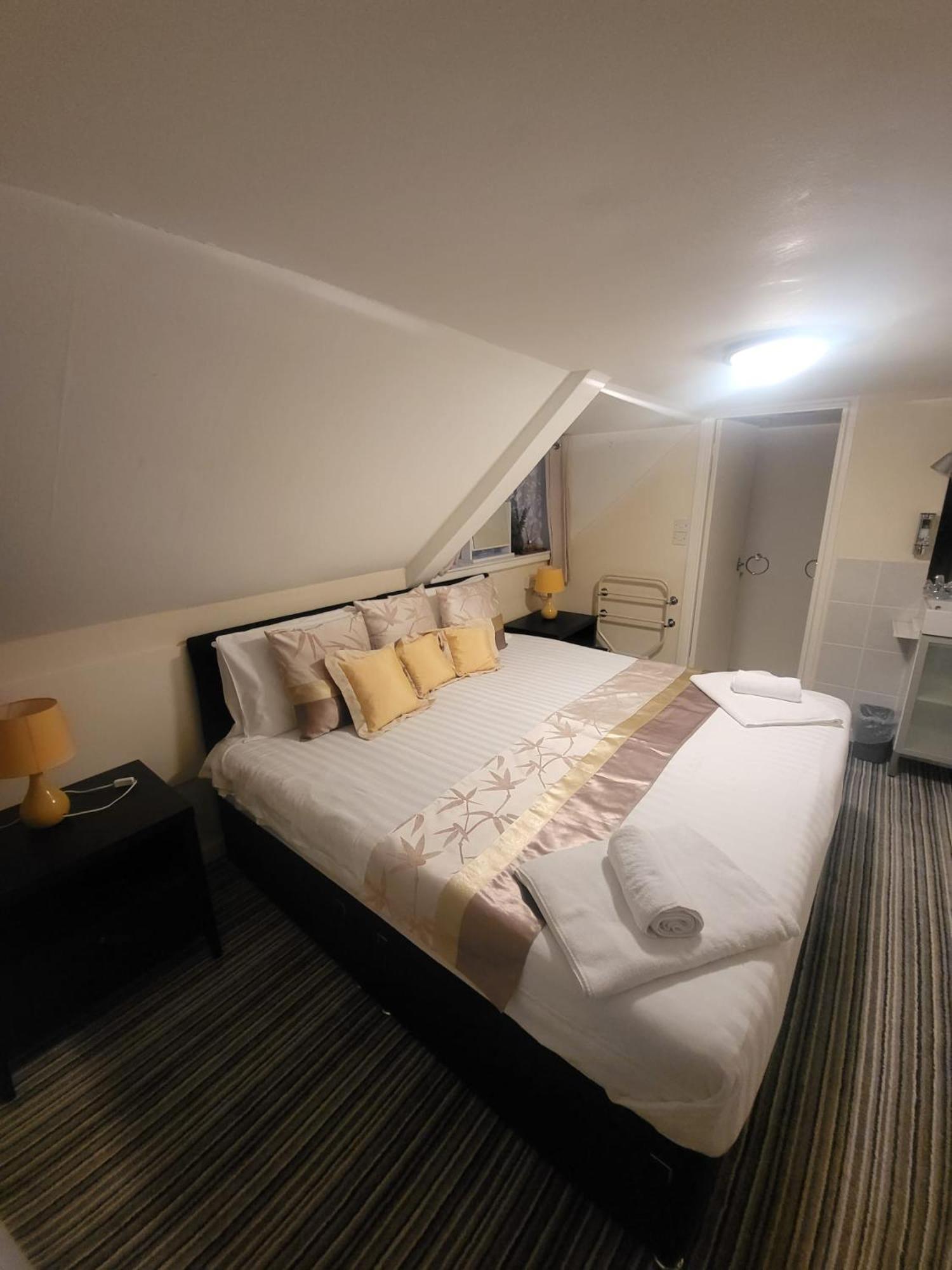 The Old Bank House Hotel Grouville Екстер'єр фото